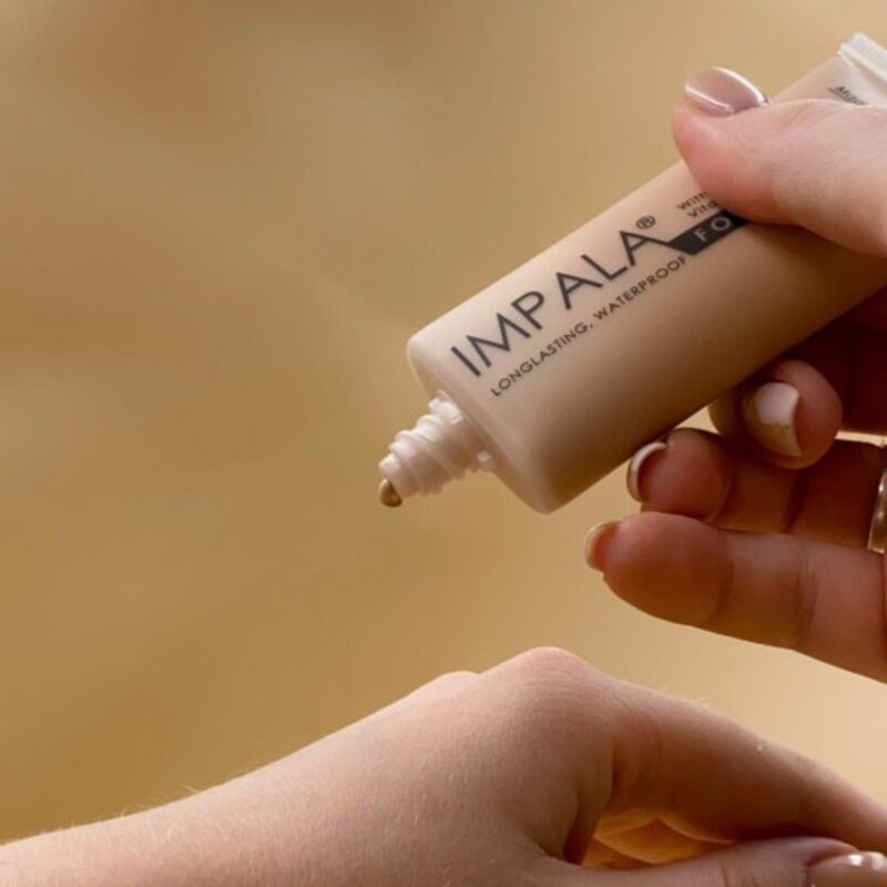 Impala Long Lasting Waterproof Foundation με Κολλαγόνο, Βιταμίνη Ε και Φίλτρα UV No03 - Image 5