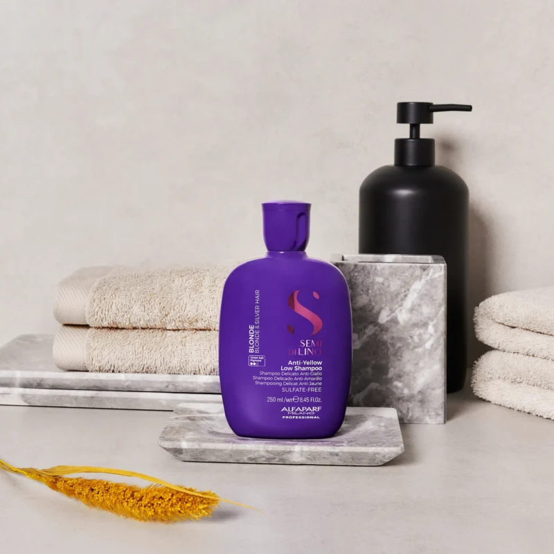 Alfaparf Milano Semi di Lino Anti-Yellow Low Shampoo 250ml – Σαμπουάν Ήπιου Καθαρισμού για Εξουδετέρωση Κιτρινωπών Τόνων - Image 3