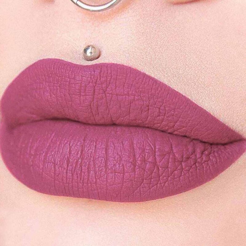Divine Lux Matte Liquid Lipstick No.22 – Ματ Κραγιόν Υγρής Μορφής με Μακρά Διάρκεια & Βελούδινο Φινίρισμα - Image 2