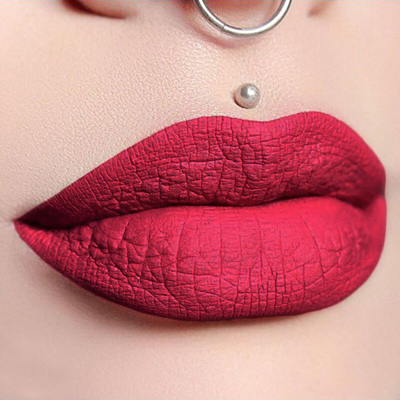 Divine Lux Matte Liquid Lipstick No.04 – Ματ Κραγιόν Υγρής Μορφής με Μακρά Διάρκεια & Βελούδινο Φινίρισμα - Image 2