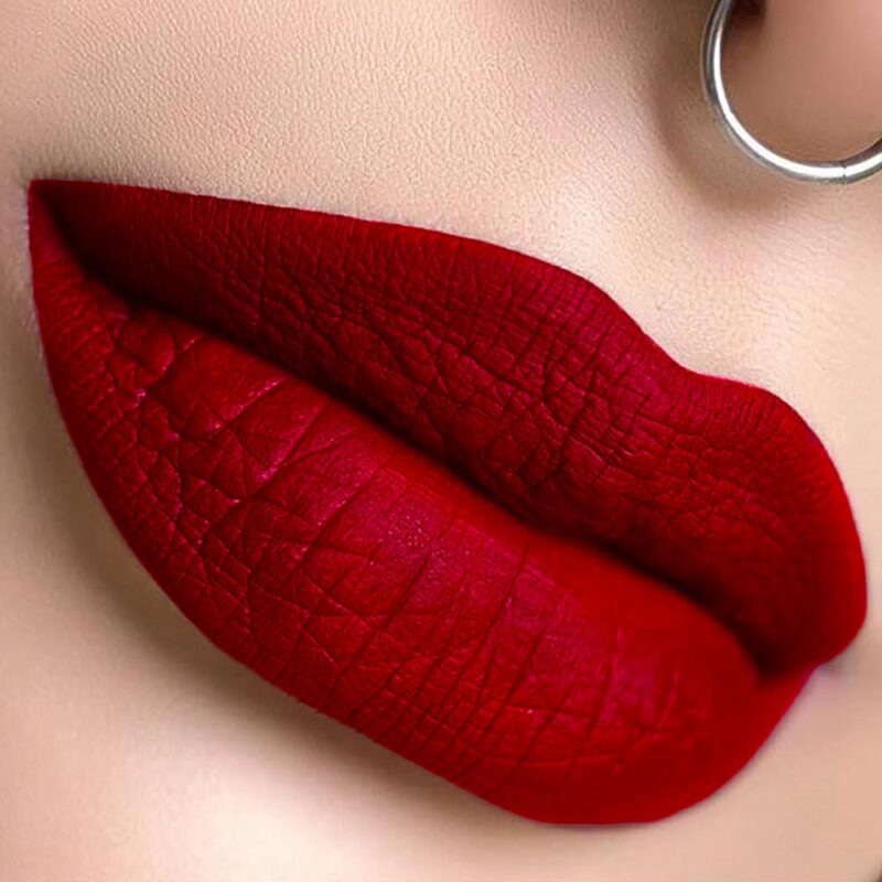 Divine Lux Matte Liquid Lipstick No.06 – Ματ Κραγιόν Υγρής Μορφής με Μακρά Διάρκεια & Βελούδινο Φινίρισμα - Image 2