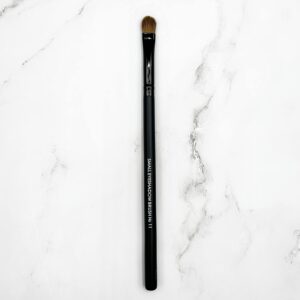 Impala Small Eyeshadow Brush No.11 – Μικρό Πινέλο Σκιάς για Φυσική Ανάμειξη & Ακρίβεια στην Εφαρμογή