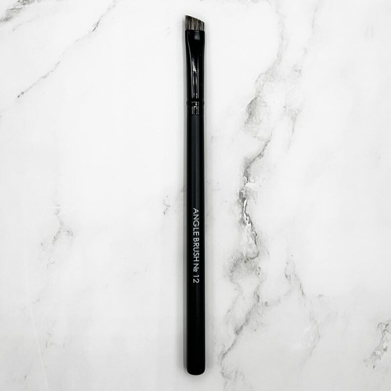 Impala Angle Brush No.12 – Επαγγελματικό Πινέλο Γωνίας για Eyeliner, Γωνίες Ματιών & Φρύδια
