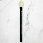 Impala Highlighter Fan Brush No.29 – Λεπτό Πινέλο Βεντάλιας με Μαλακές Κωνικές Τρίχες για Απαλή & Ακριβή Εφαρμογή Highlighter