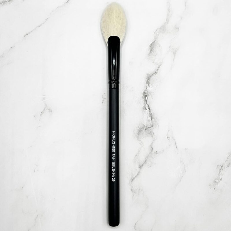 Impala Highlighter Fan Brush No.29 – Λεπτό Πινέλο Βεντάλιας με Μαλακές Κωνικές Τρίχες για Απαλή & Ακριβή Εφαρμογή Highlighter
