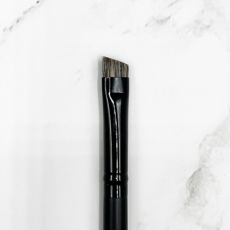 Impala Angle Brush No.12 – Επαγγελματικό Πινέλο Γωνίας για Eyeliner, Γωνίες Ματιών & Φρύδια - Image 2