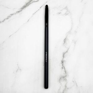 Impala Lip Brush No.21 – Πινέλο Χειλιών για Ακρίβεια & Τέλεια Λεπτομέρεια