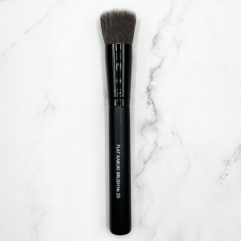Impala Flat Kabuki Brush No.25 – Πινέλο Kabuki με Επίπεδη Κεφαλή για Άψογη Εφαρμογή Πούδρας & Foundation