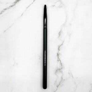 Impala Eyeliner Brush No.16 – Πινέλο Περιγράμματος με Λεπτή Μύτη για Ακριβείς Γραμμές & Εφαρμογή Σκιών