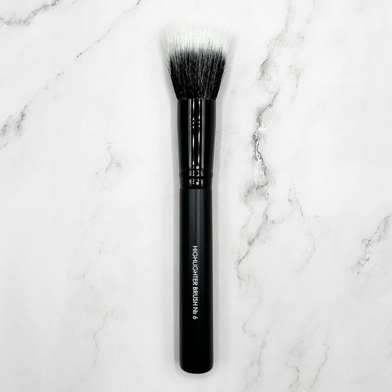Impala Highlighter Brush No.6 – Μεγάλη Επίπεδη Βούρτσα για Ομαλή Ανάμειξη & Αφαίρεση Περιττού Ρουζ
